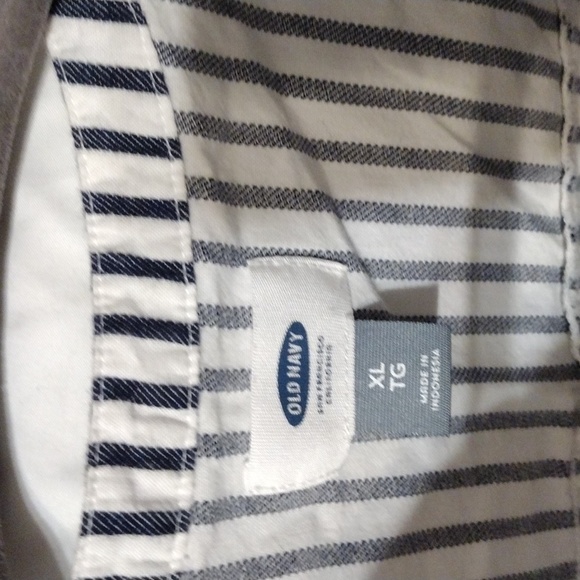 Old Navy, women's sleeveless button front dress in XL. - Picture 3 of 4